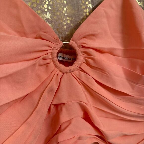 Abercrombie & Fitch Ruched Coral Pink O Ring Cropped Top Small NWT - Picture 3 of 7